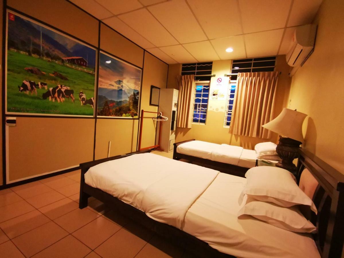 Masada Bed & Breakfast Hostel Kota Kinabalu Bagian luar foto